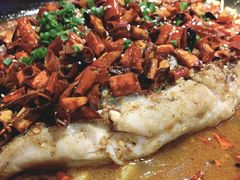 -令狐冲·炭烤活鱼(宝龙店)