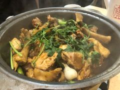 -芳村榕树头叹佬鸡煲(体育西店)