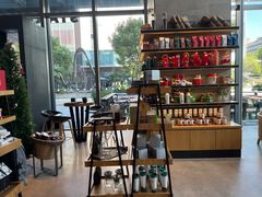 -星巴克臻选(杭州嘉里中心1F店)
