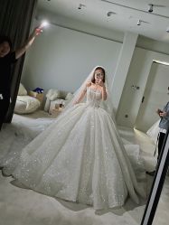 -Renee芮亦婚纱