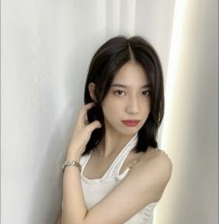 -丝语萱形象