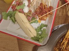 -言玖鲜火锅串串披萨自助(益田假日店)