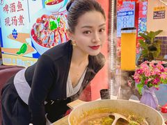 -刘姐啤酒鱼民族演艺餐厅(西街总店)