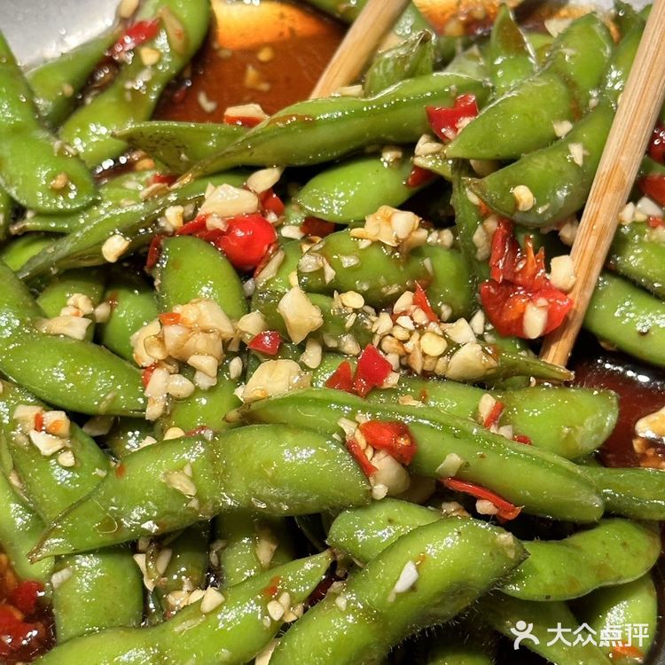 氛围感满满的烧烤店🍢人间烟火味浓‼️