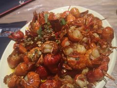 -巴厘龙虾·榜首油焖大虾(音乐学院·沿江酒馆店)
