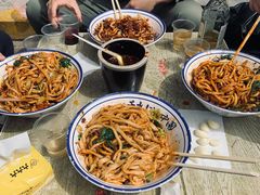 油泼炸酱二合一-老白家面馆(测绘东路总店)
