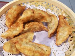 -老街烧烤大排档·地道湖北菜·龙虾馆(汉口火车站店)