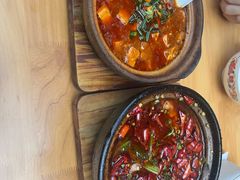 -有红鸡毛店·砂锅菜(抚琴夜市店)