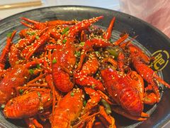-肥肥虾庄·金牌油焖大虾(汉街SKP店)