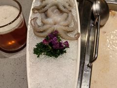 -海底捞火锅(曹安公路店)
