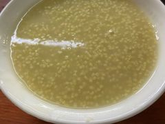 小米粥-宝瑞门钉肉饼店