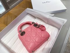 -Dior迪奥(恒隆广场童装店)