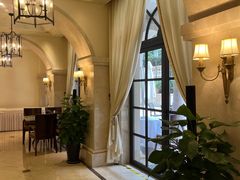 -丽晶美庐·玉兰餐厅