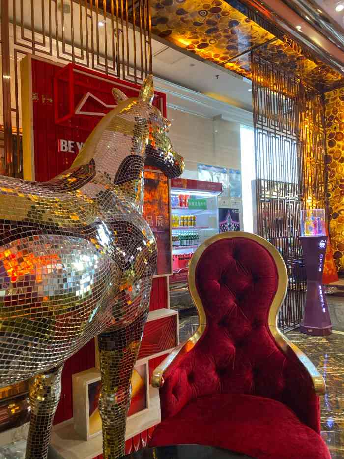 音响效果很好,曲库也很全,服务好