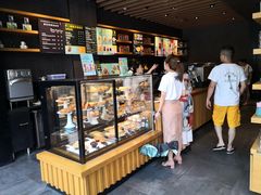 面包甜点陈列柜-星巴克臻选(重庆沙坪坝店)