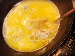 -鲜入围煮花胶鸡海鲜火锅