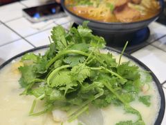 -肥汁米蘭香港米线(长宁来福士店)