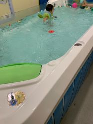 -鱼乐贝贝婴幼儿亲子水育(幸福街店)