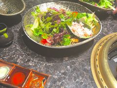 蟹肉酪梨有几嫩叶色拉-老乾杯和牛烧肉(王府中环店)