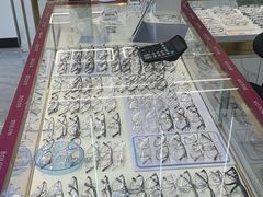 -世纪大明眼镜·蔡司战略授权店(汉街店)