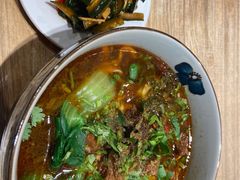 香辣牛肉面-面乙新派手擀面(大悦城店)