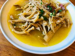 -侬佳蒸菜馆(听潮店)