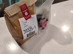 -麦当劳(乳山路店)