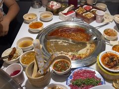 -老房老舍重庆火锅(假日城市店)