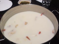 -捞王猪肚鸡火锅(财富中心店)