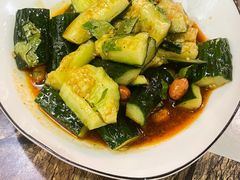 拍拍手黄瓜-米小姐肉蟹煲(万达店)