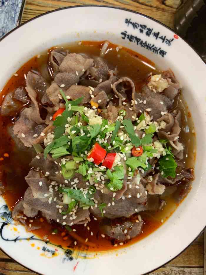 麻小辣成都串串香(新城路店"看大众点评不错,然后我们就过来吃了,味