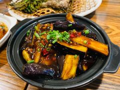 鱼香茄子煲-建国328小馆
