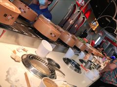 -龍歌自助小火锅(市南金茂湾店)