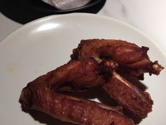 秘制烤鸡翅-猪啊牛呀羊啊铜盘烤肉(正大广场店)