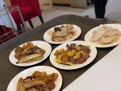 -天宜隆蘑菇宴火锅(石景山旗舰店)