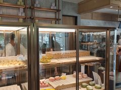 面包甜点陈列柜-奈雪的茶(大梅沙8号仓店)