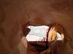 -麦当劳(乳山路店)