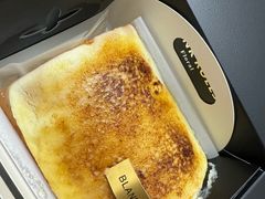-白蘭BLANK(杭州湖滨银泰in77C区店)