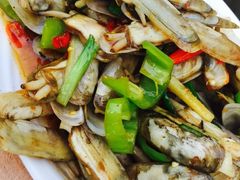 -覃记海鲜美食餐厅