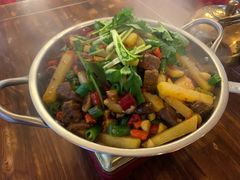 -乡土特色.冷锅鱼.牦牛肉汤锅