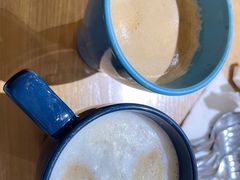 免费美式咖啡-HELLO 27 意面·沙拉·帕尼尼