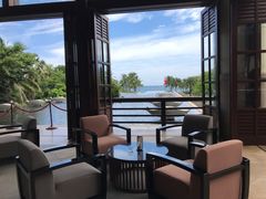 -亚龙湾喜来登·美景台大堂吧