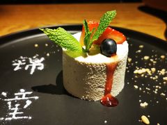 主厨自制松露冰淇淋-锦潼西餐厅