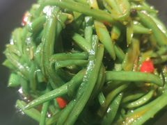 砂锅扁豆丝-雲蜀龙阁·金牌水煮鱼(方庄店)