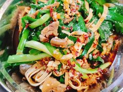 -聚鑫朋酸菜肥肠(文艺路口店)