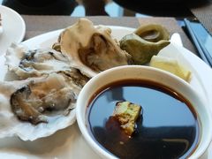 -大中华希尔顿酒店-念自助餐·嗨啤·小龙虾