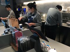-瑞幸咖啡(怡富广场店)