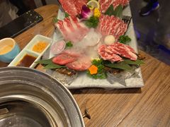 -明洞阿姨·韩式酱蟹烤肉·创意料理(三元桥店)