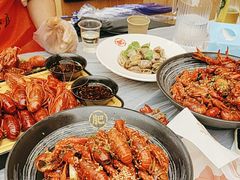 -肥肥虾庄·金牌油焖大虾(东湖欢乐谷店)