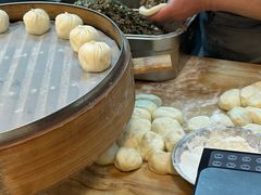 -李与白包子铺(桐梓林店)